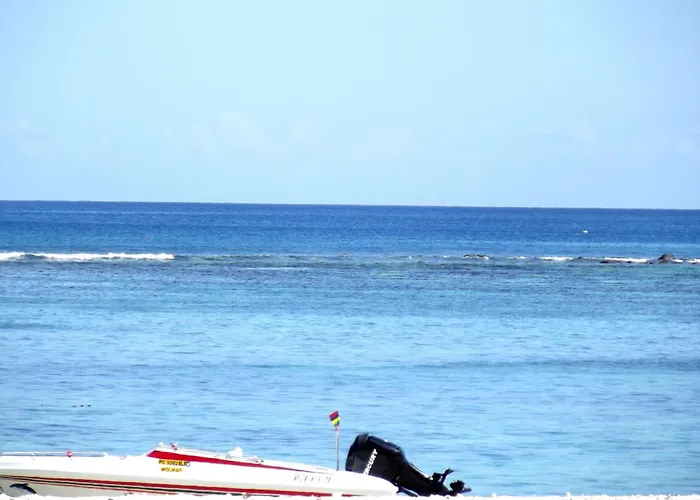 West Sand Holidays Licensed By The Tourism Authority 09926
