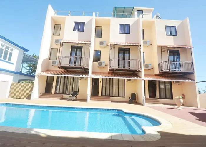 West Sand Holidays Licensed By The Tourism Authority 09926