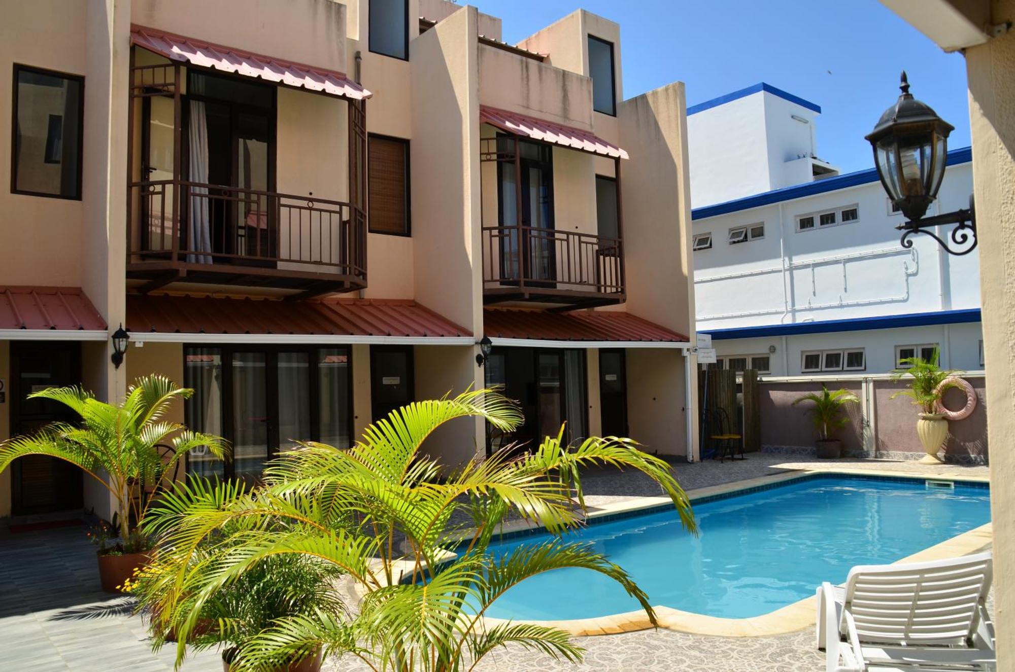 Apartment West Holidays Licensed By The Tourism Authority 09926 *